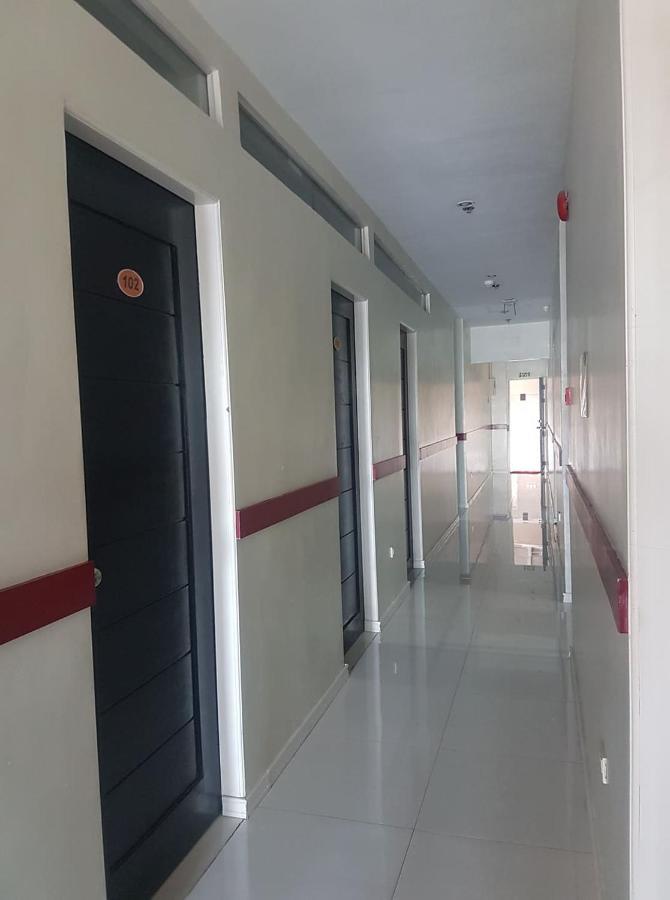 Villa Rosita Hotel Naga City By Reddoorz Экстерьер фото