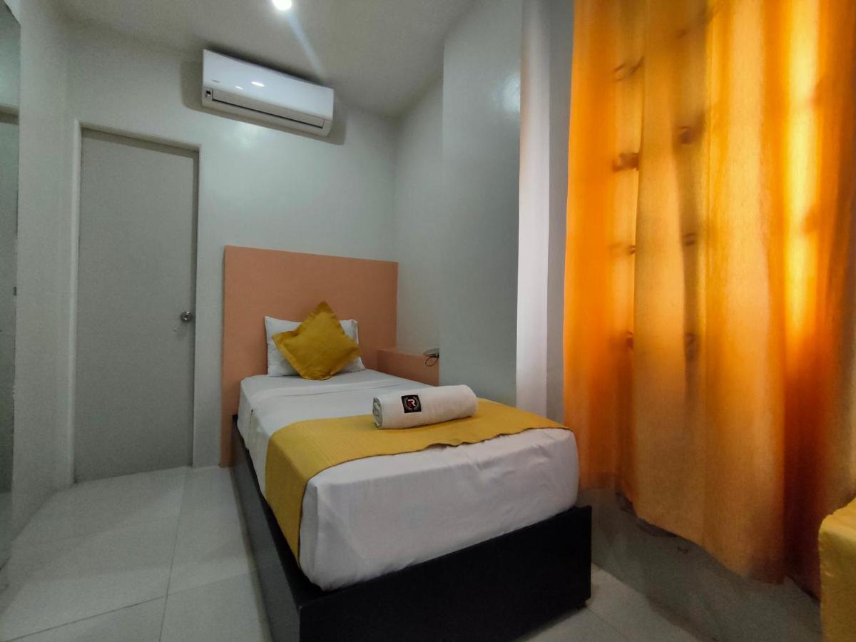 Villa Rosita Hotel Naga City By Reddoorz Экстерьер фото