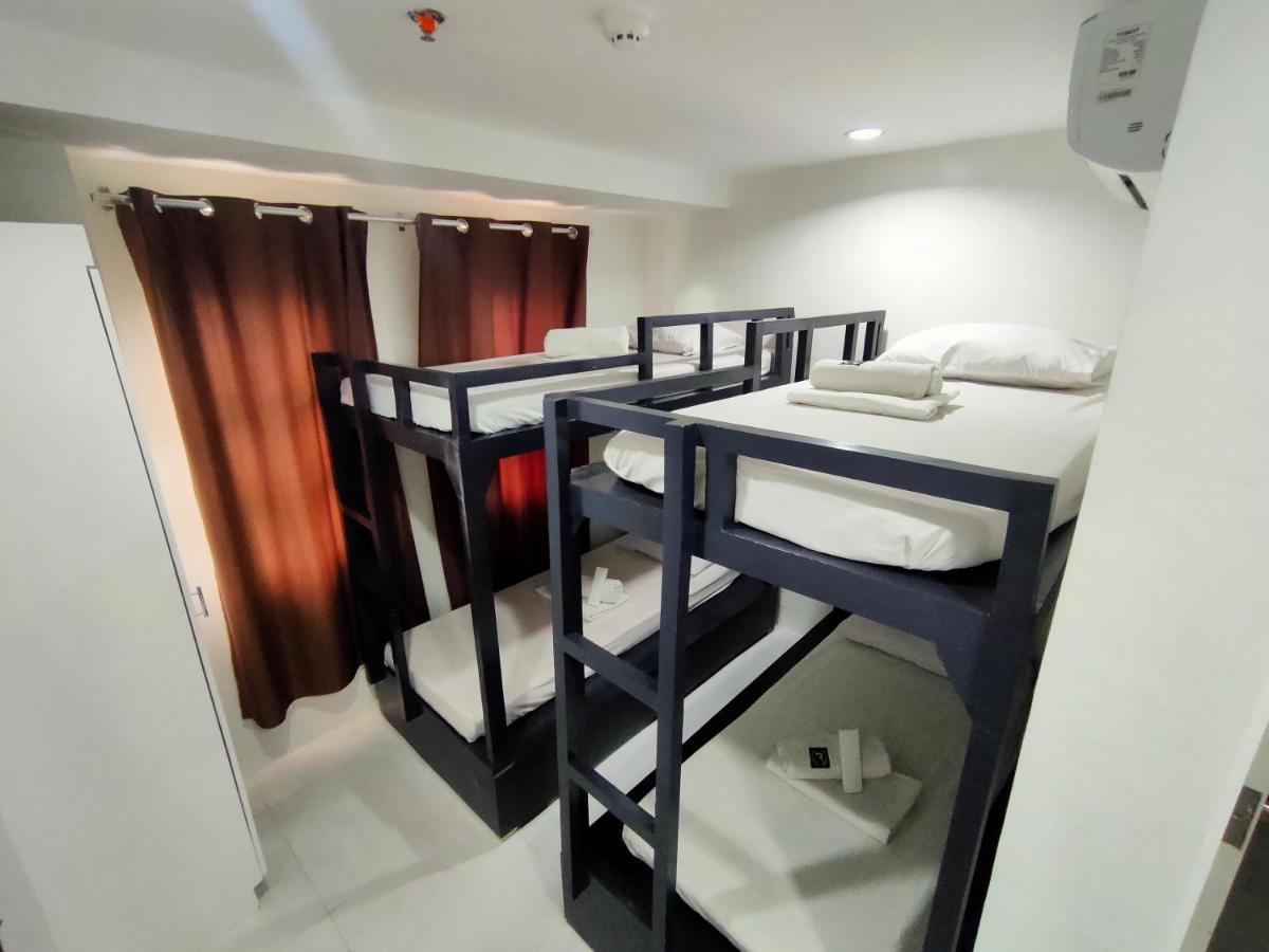 Villa Rosita Hotel Naga City By Reddoorz Экстерьер фото