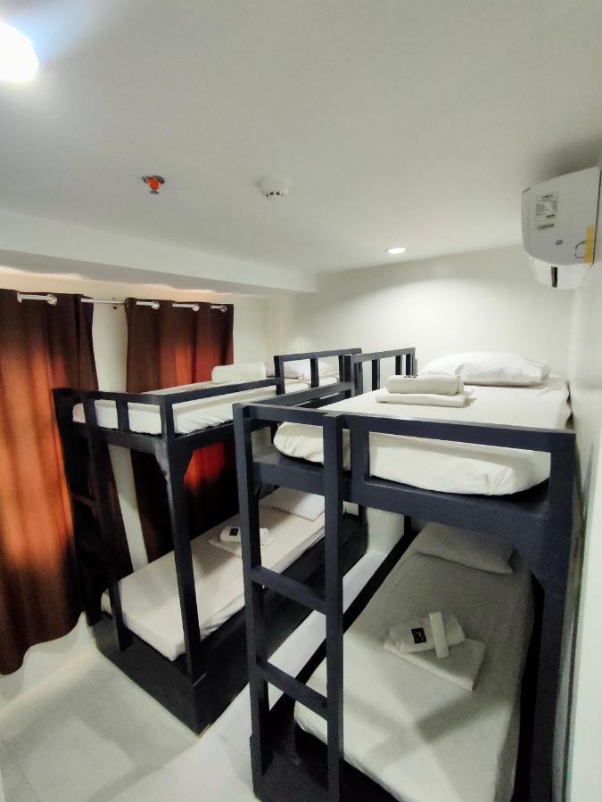 Villa Rosita Hotel Naga City By Reddoorz Экстерьер фото