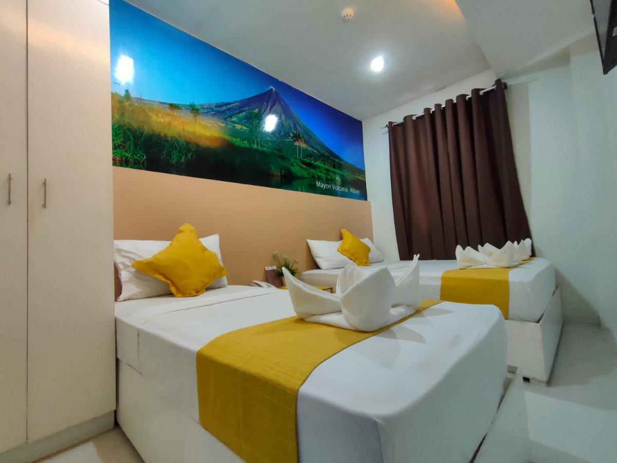 Villa Rosita Hotel Naga City By Reddoorz Экстерьер фото