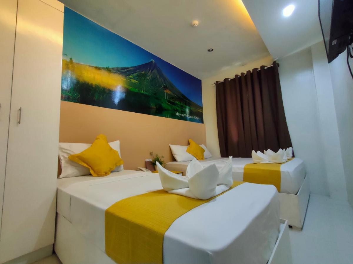 Villa Rosita Hotel Naga City By Reddoorz Экстерьер фото