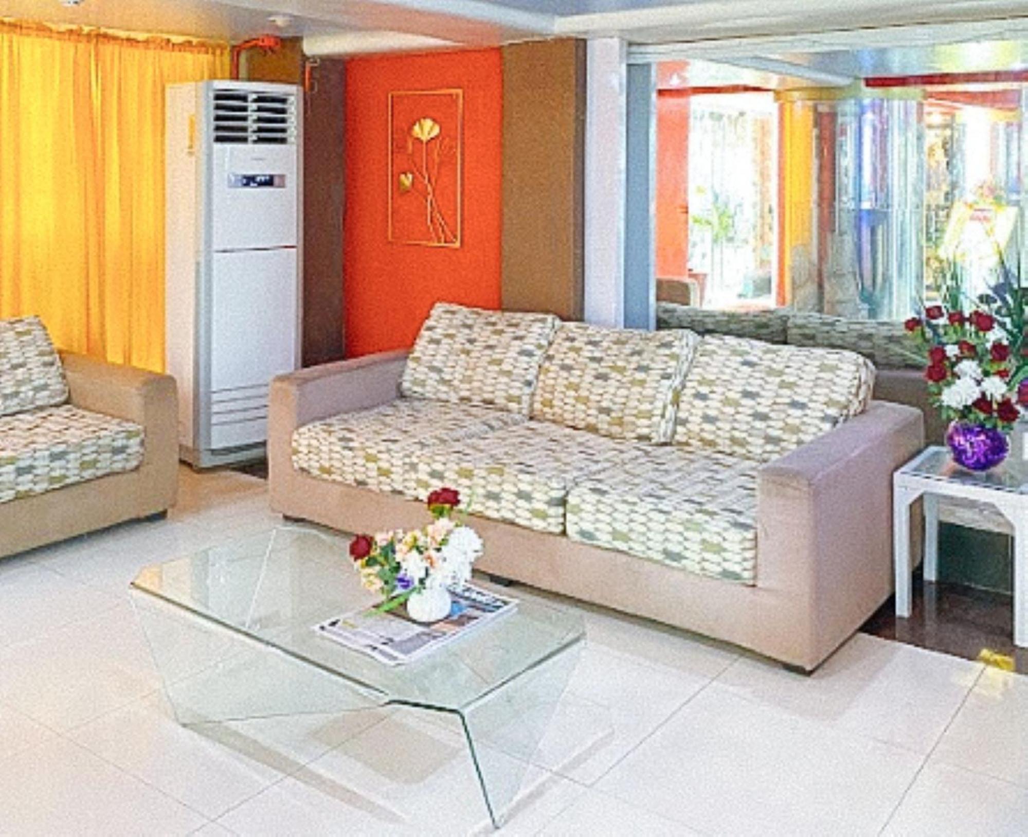 Villa Rosita Hotel Naga City By Reddoorz Экстерьер фото